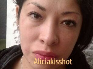Aliciakisshot