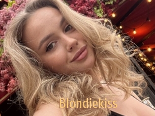 Blondiekiss