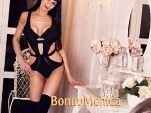 Bonny_Monica