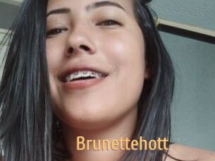 Brunettehott