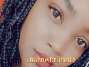 Channelbrunette