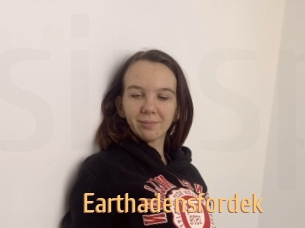 Earthadensfordek