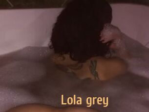 Lola_grey