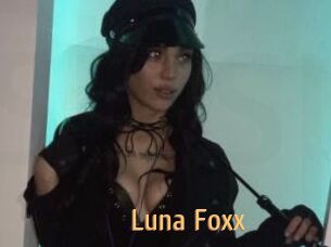 Luna_Foxx