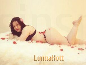 LunnaHott