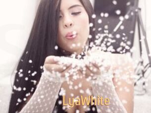 LyaWhite