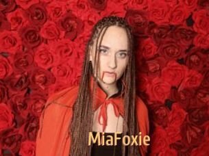 MiaFoxie