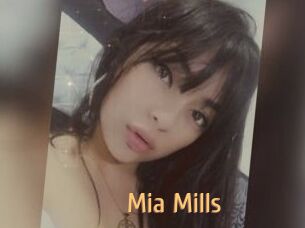 Mia_Mills