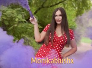 Monikablushx