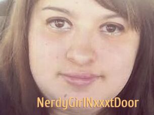 NerdyGirlNxxxtDoor