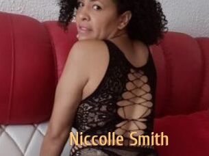 Niccolle_Smith