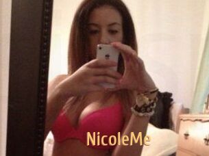 NicoleMe