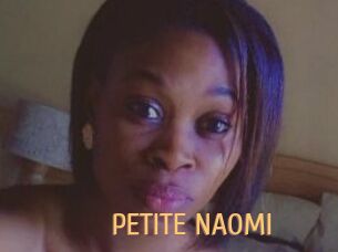 PETITE_NAOMI