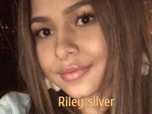 Riley_silver