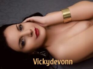 Vickydevonn