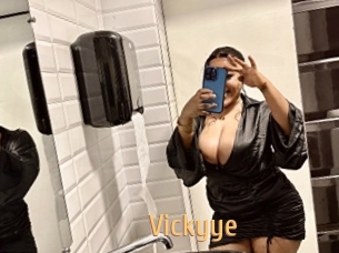 Vickyye